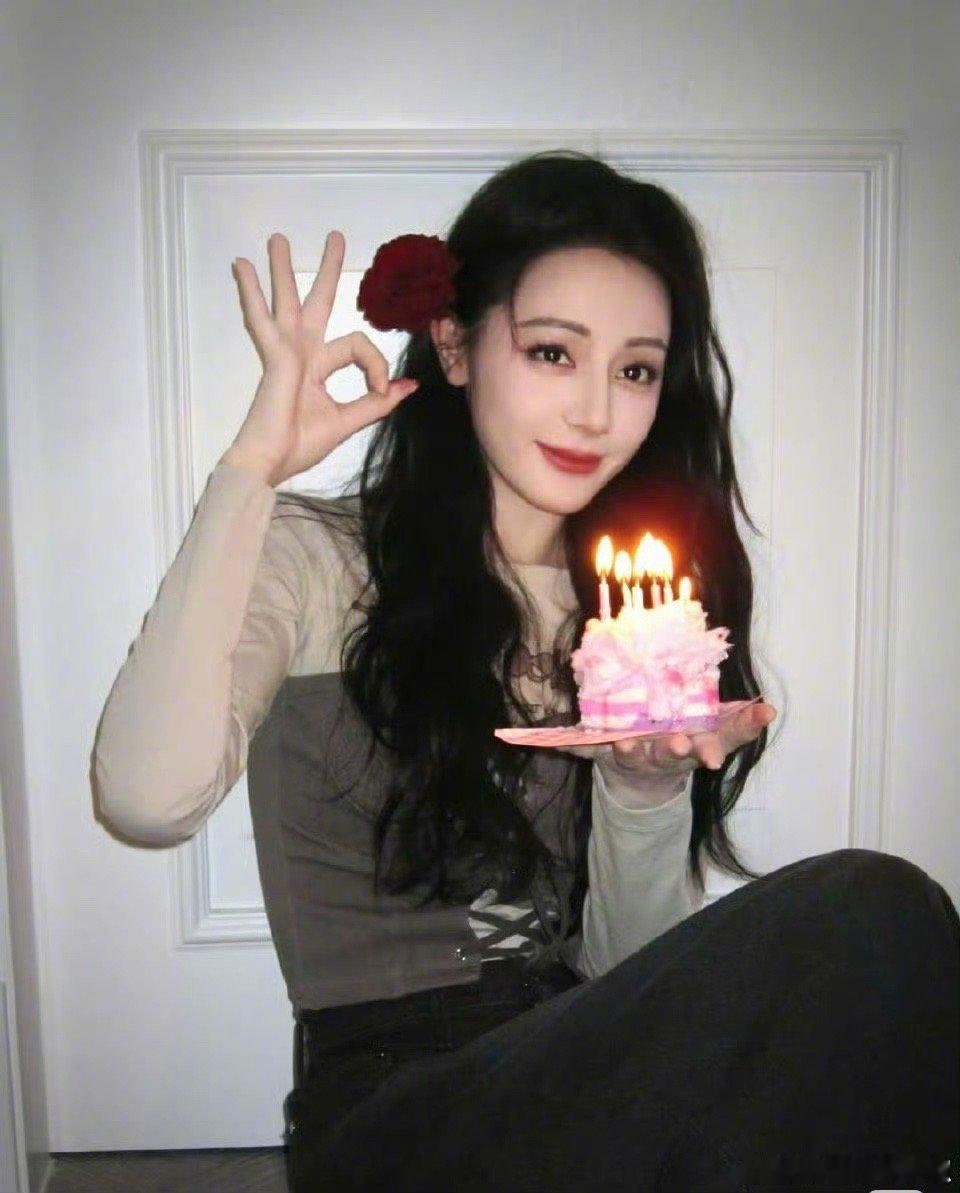 迪丽热巴也要录hi6了吗？哇哦🎉真的好开心～[送花花] ​​​