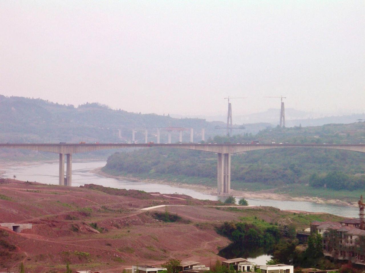 2013年春季拍摄的马鞍石嘉陵江大桥，这是渝武高速公路（重庆到武胜）的桥，现在渝