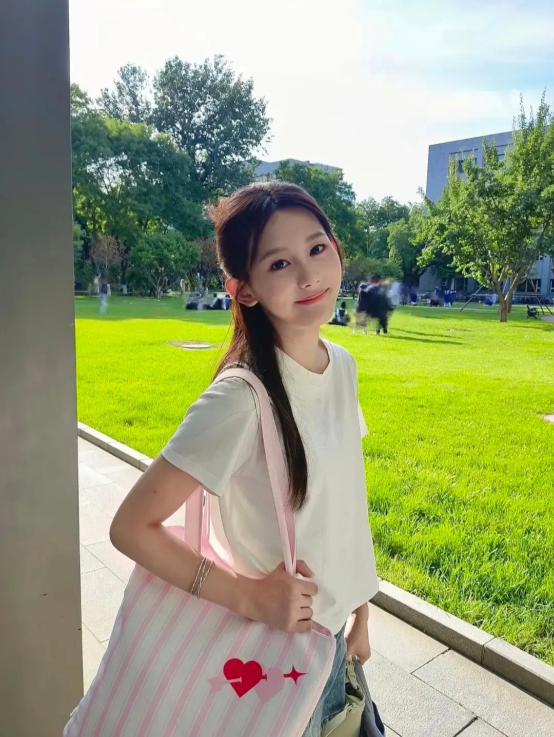 这个萌怡没惹哈今天啥事都和她没关系吧 串子丨心动的信号[超话] ​​​