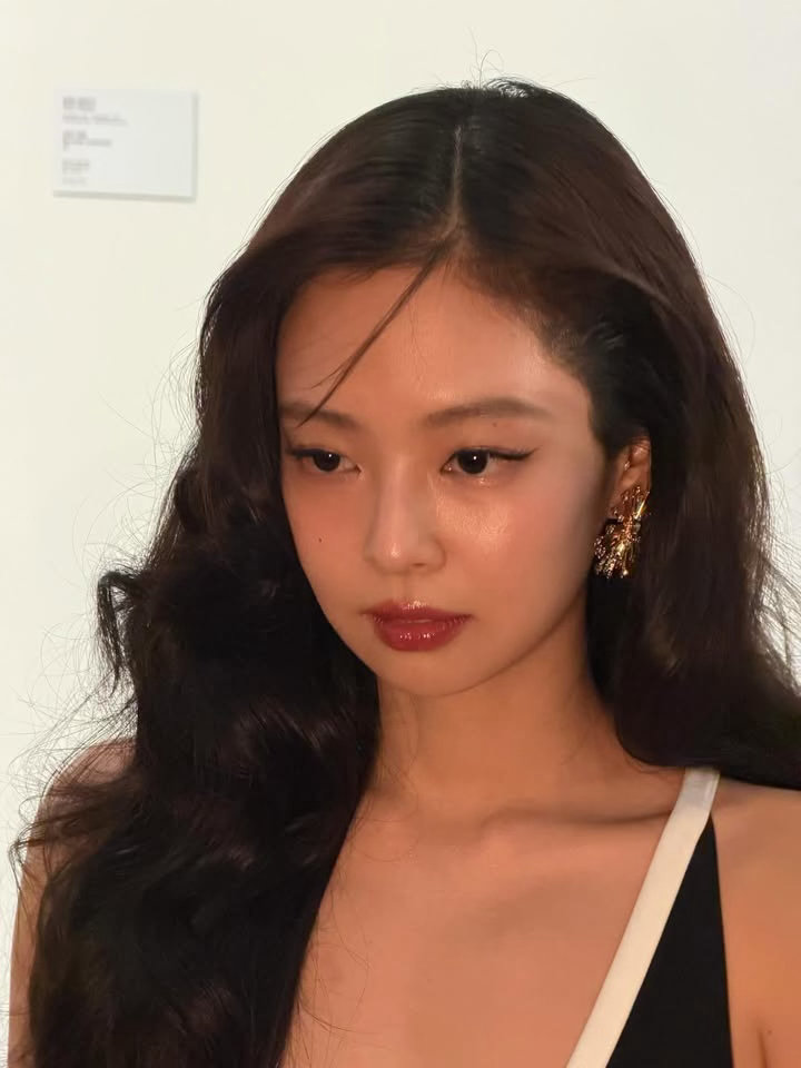 曝Jennie和内娱顶流谈过恋爱 其实我叫内娱顶流顺便澄清一下 不是谈过 是现在