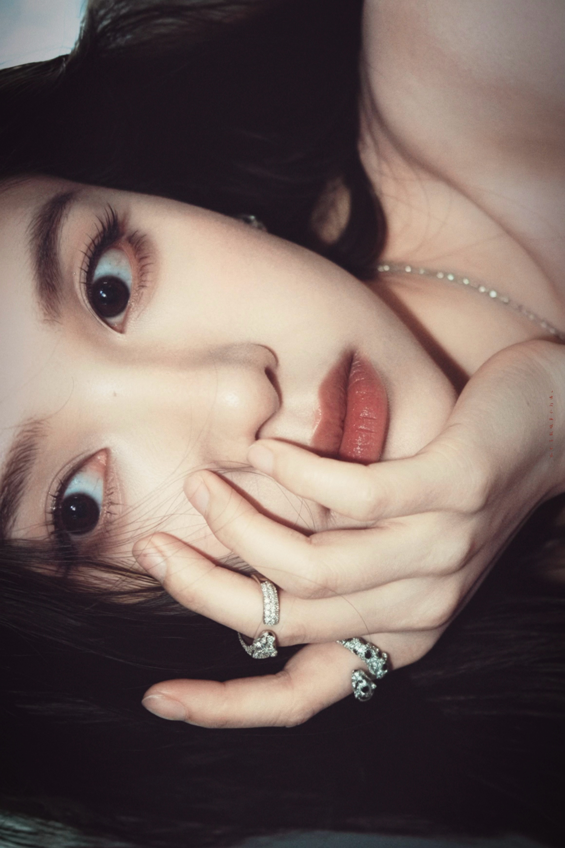 怼脸拍的神张婧仪美女就是要怼脸拍 ​​​