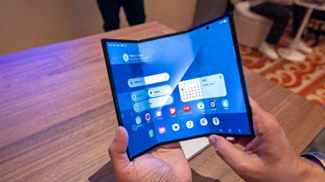 三星加速推进三折叠手机Galaxy Z TriFold 2