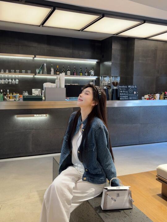 生动比漂亮更重要💙🖤