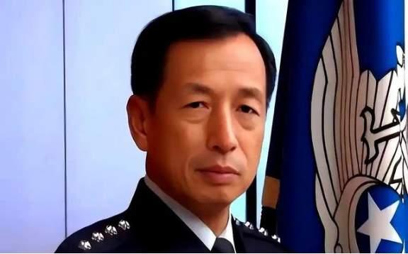 日本的一个曾在美深造过的军事专家曾说：一旦中日开战，日本要对中国“三路打击”，其
