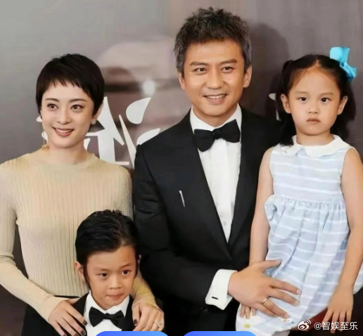 但是孙俪的女儿小花逐渐长大，外形神似邓超，还遗传了母亲的舞蹈天赋。之前孙俪为了邓