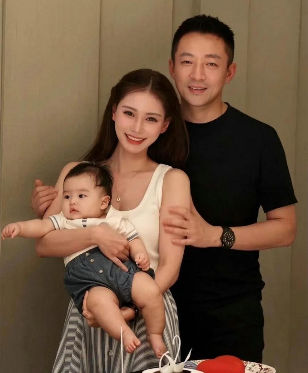 看完汪小菲两张全家福，才明白什么叫物是人非 ​​​