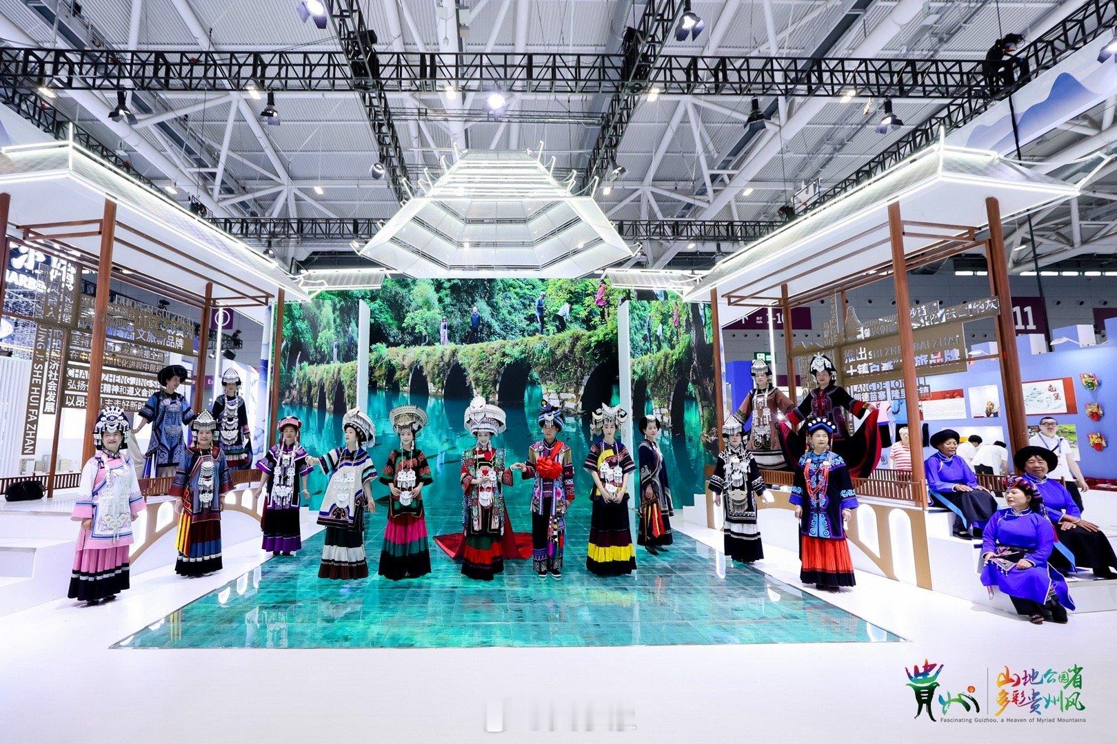 第二十一届深圳文博会今日开幕贵州主题馆尽展多彩魅力       5月22日，云集