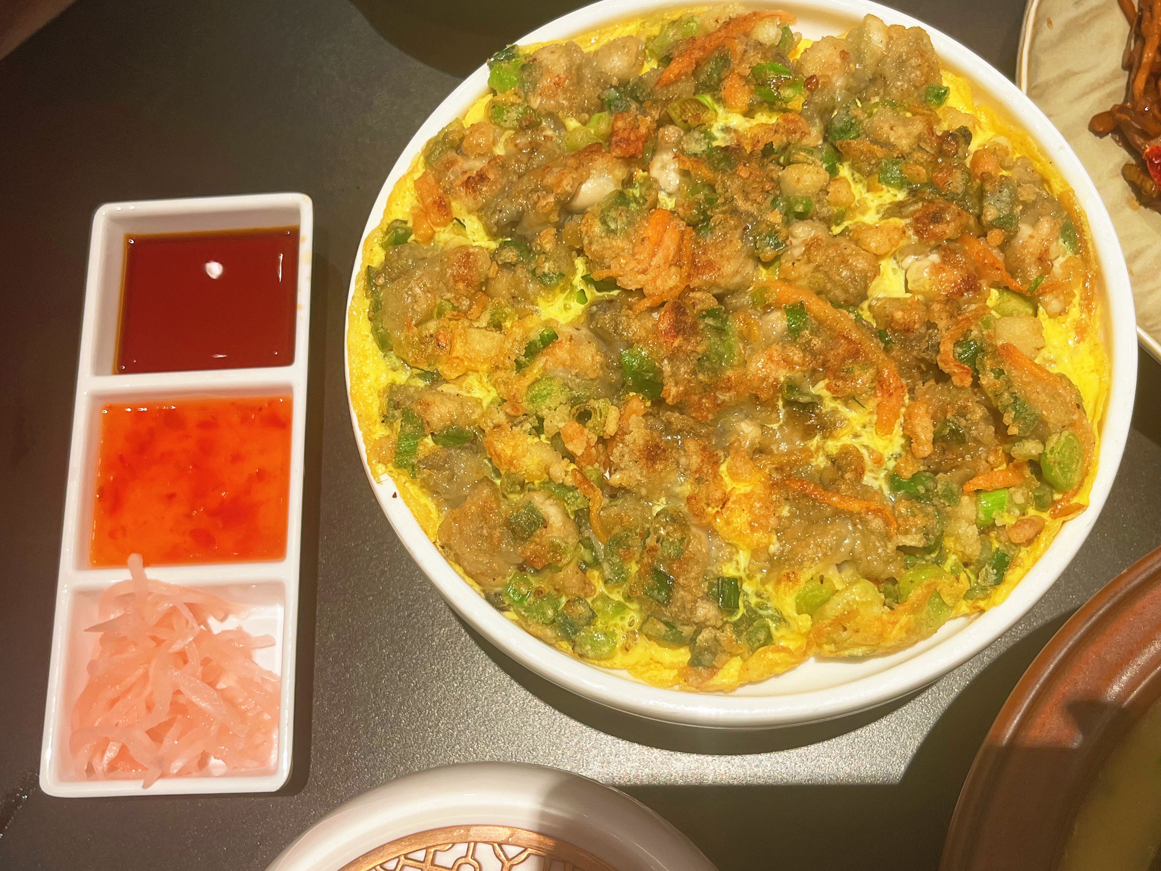 又是队友生日按惯例出来吃点好的今天吃的是一家新开的福州菜馆：四道菜人不少 菜味道