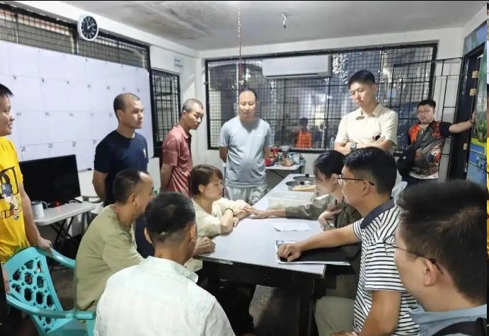 知道怕了！中国发最后通牒第2天，菲律宾非常不情愿的将中国公民释放。

麻烦看官老