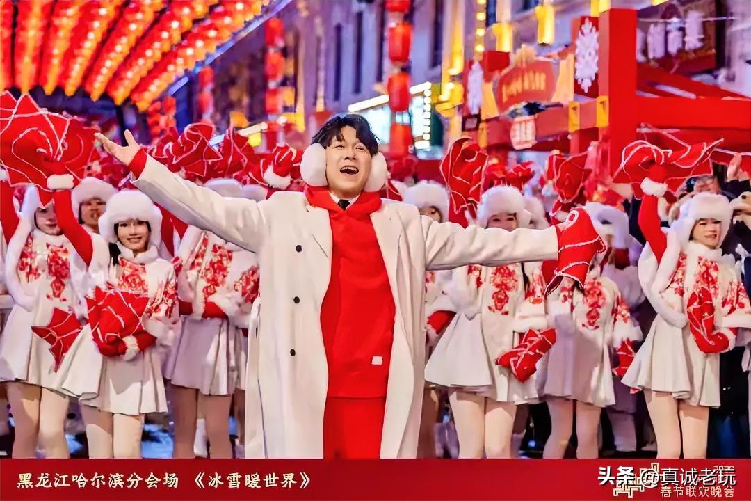 什么年龄段的女人最有女人味?图片里的人都穿一样的衣服，摆一个造型，做同一个动作，