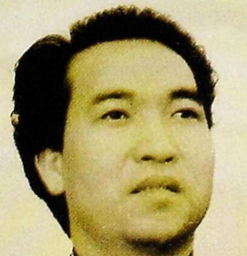1991年，广东男子赵泰来，放弃中国国籍，转头加入英国。在英国，他打扮成乞丐，四