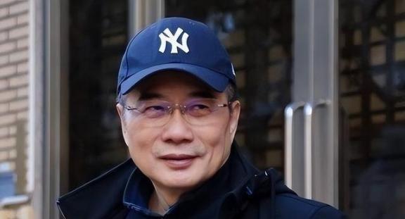 为什么很多小国家都敢跟中国翻脸不怕中国？
蔡正元在节目中分析，中国拥有强大实力却