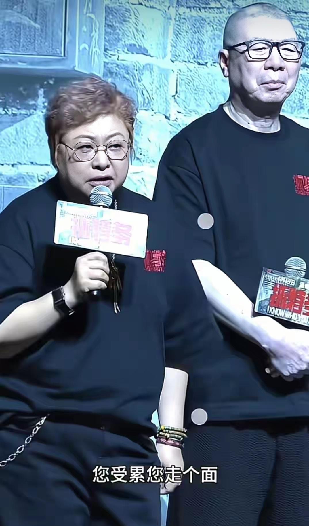 韩红想不明白，她这个“面儿”，如此朴素又简单，为什么观众们都“走”不起呢？

这