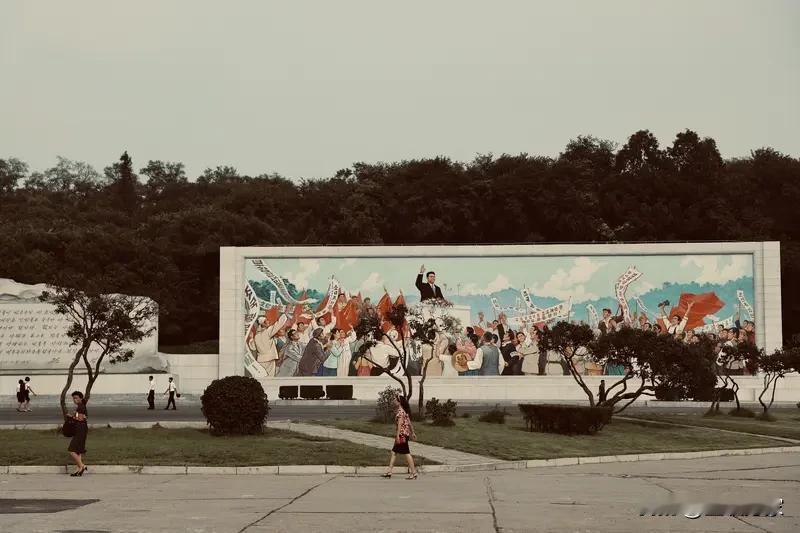 金永南逝世的消息传来，让人不禁好奇，这样一位为中朝友好关系奔波的老人，一生究竟藏