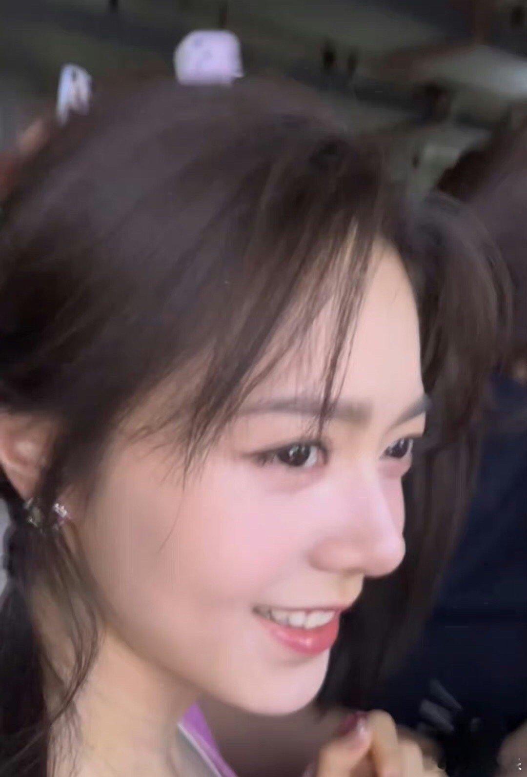 #赵今麦hi6路透#赵今麦hi6路透来喽。好喜欢小姐姐这甜美的感觉呀，录制顺利，