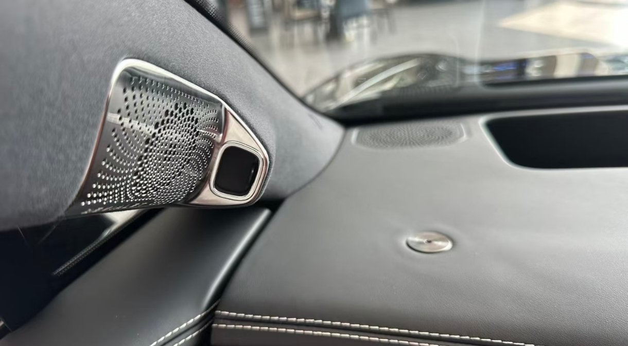 车厂纷纷开始使用1/4拓展接口，堪称是小米对行业的一次小改变 