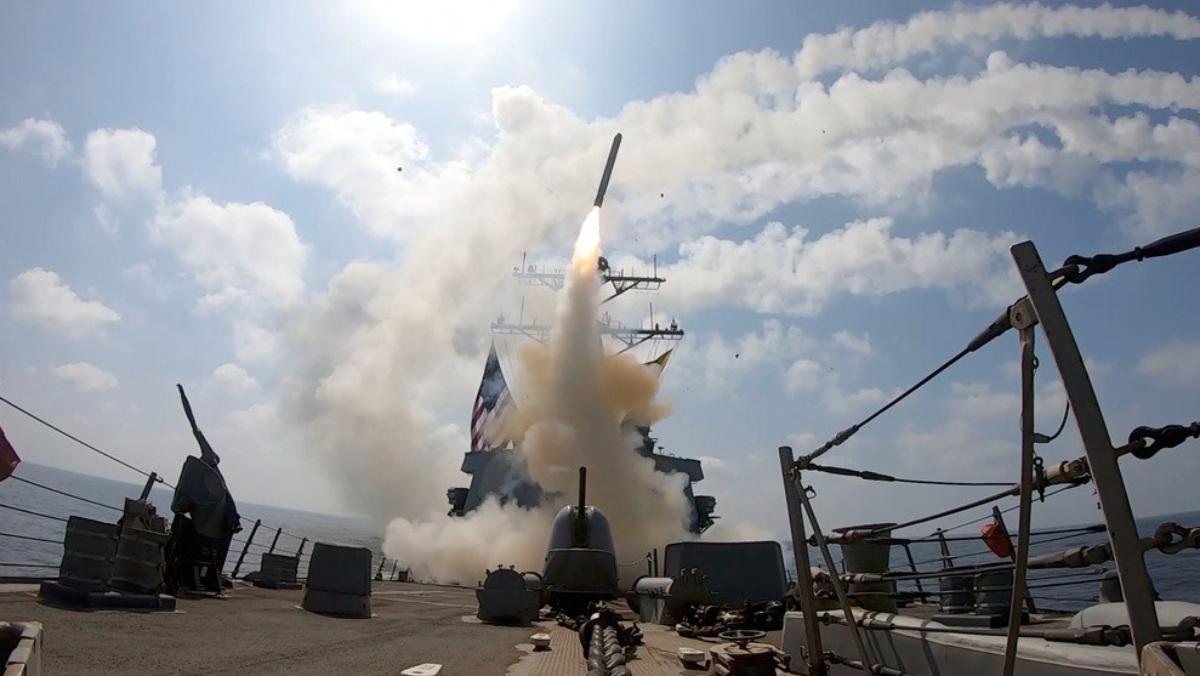 美军攻打伊朗花了多少钱？

1、路透社10日引述消息人士披露，特朗普政府在提交国