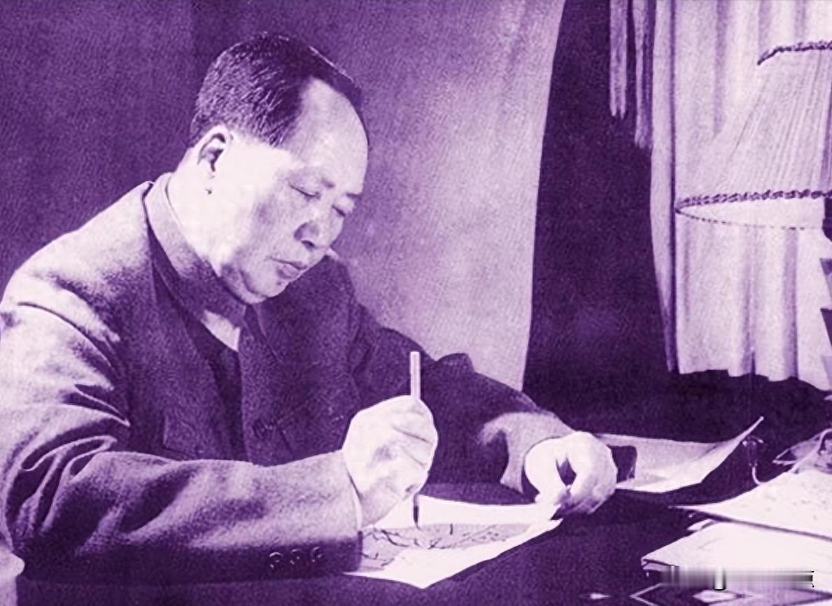 别人都说中国会垮，可我们偏偏撑住了，靠的是什么？
我其实一直不太明白，为啥总有人
