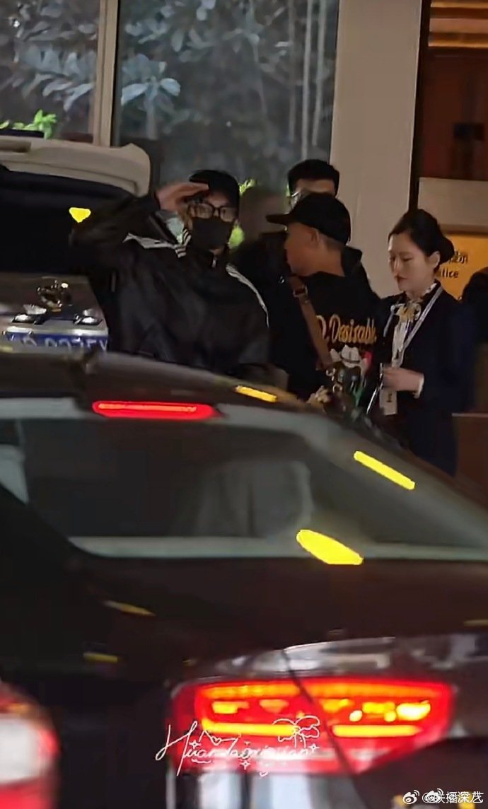 王鹤棣将门独后转场甘肃拍摄王鹤棣转场甘肃拍摄将门独后 王鹤棣转场甘肃拍摄将门独后