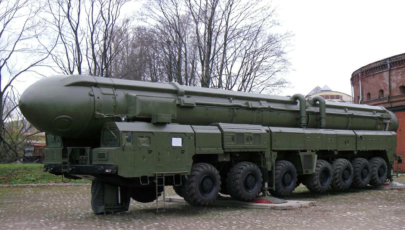 俄罗斯SS-25洲际弹道导弹SS-25洲际弹道导弹是苏联研制的洲际战略弹道导弹，