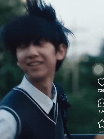 有人想和我演校园剧吗 