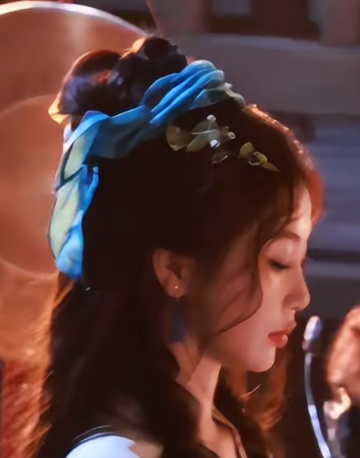 长生骨  好美的一张河盼侧脸 