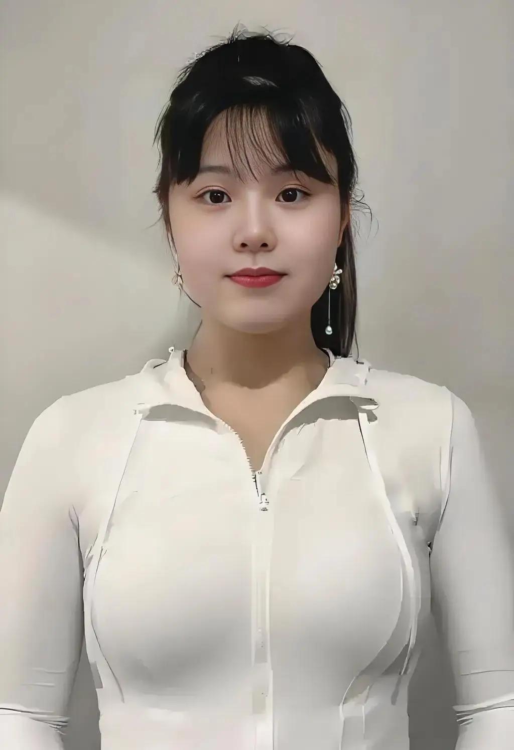 李月汝不但球打得好，而且智商情商口才还是一流的。
昨天晚上结束和马里的比赛后，接