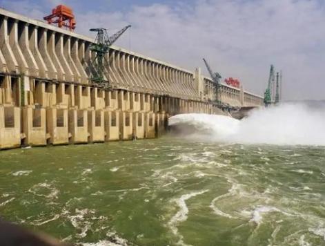 为什么美国不敢炸毁咱们的三峡大坝？就这么说吧，如果美国真的这么做了，那中美大概率