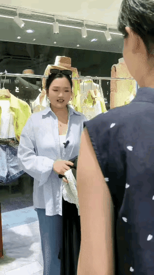 销售小姐姐终于忍无可忍…