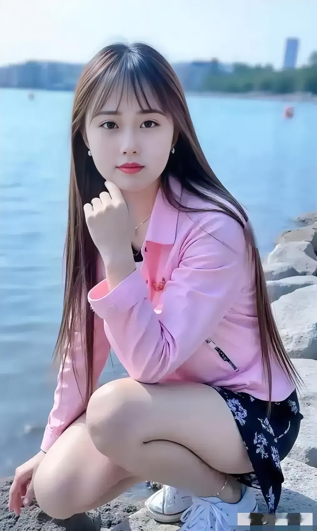 女人结婚了是不是就像进了围城？我觉得不是。《围城》里说婚姻是围城，城外想进，城里