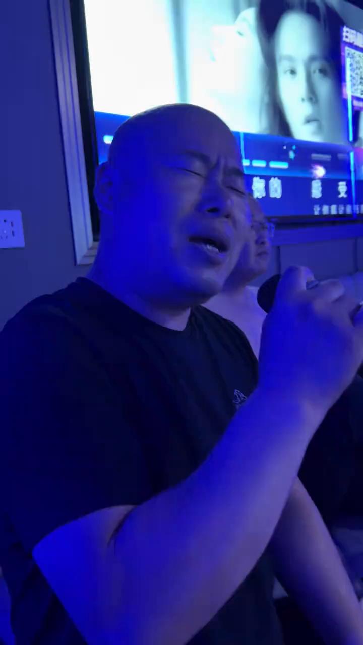 等会。