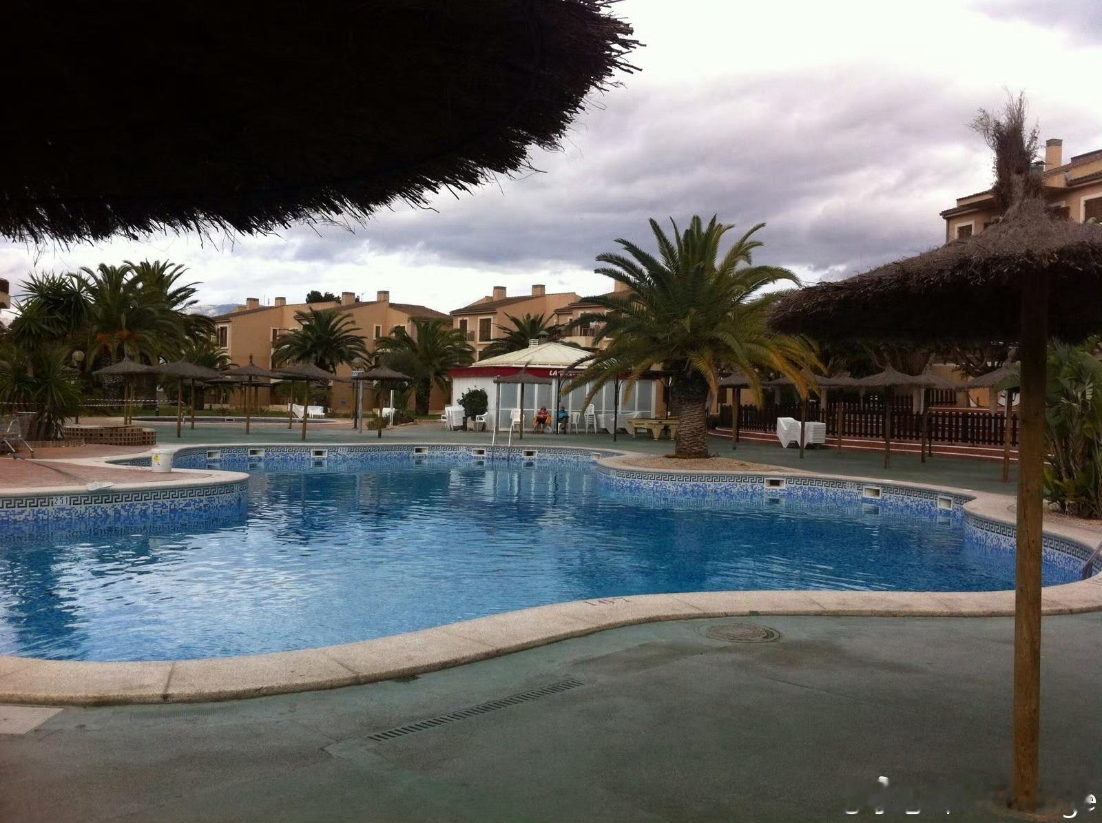 不是阿利坎特市（别跑错了）是瓦伦西亚大区阿利坎特省贝尼多姆市离阿利坎特看车40m