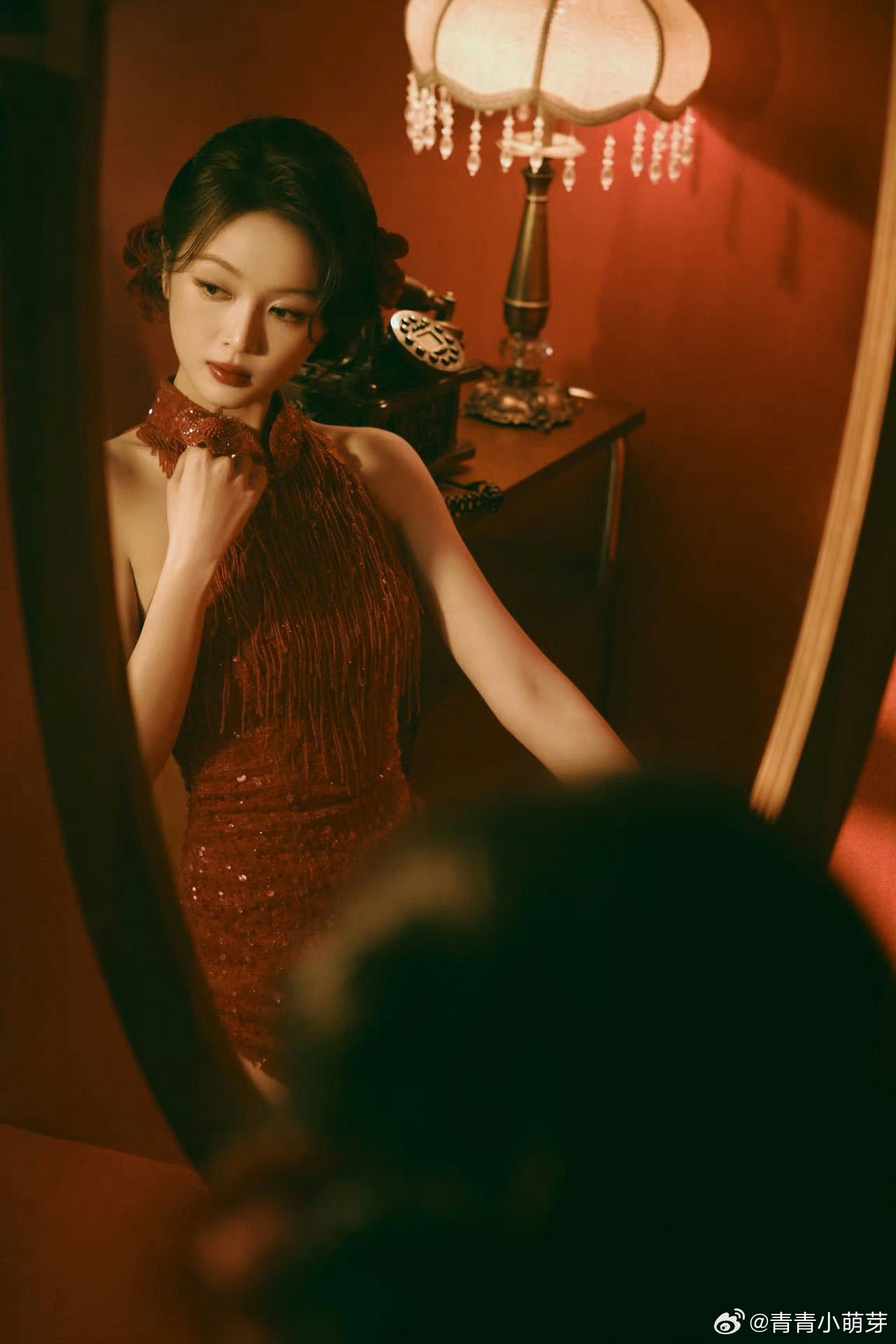 吴宣仪女人味这一块她的女人味呀，不依赖刻意姿态，也非穿搭堆砌。是骨子里对自己的认