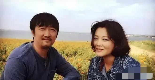 提起王茜华，很多观众最先想到的，是荧幕上敢拼敢扛、撑起整个家的乡村大女主，作为国