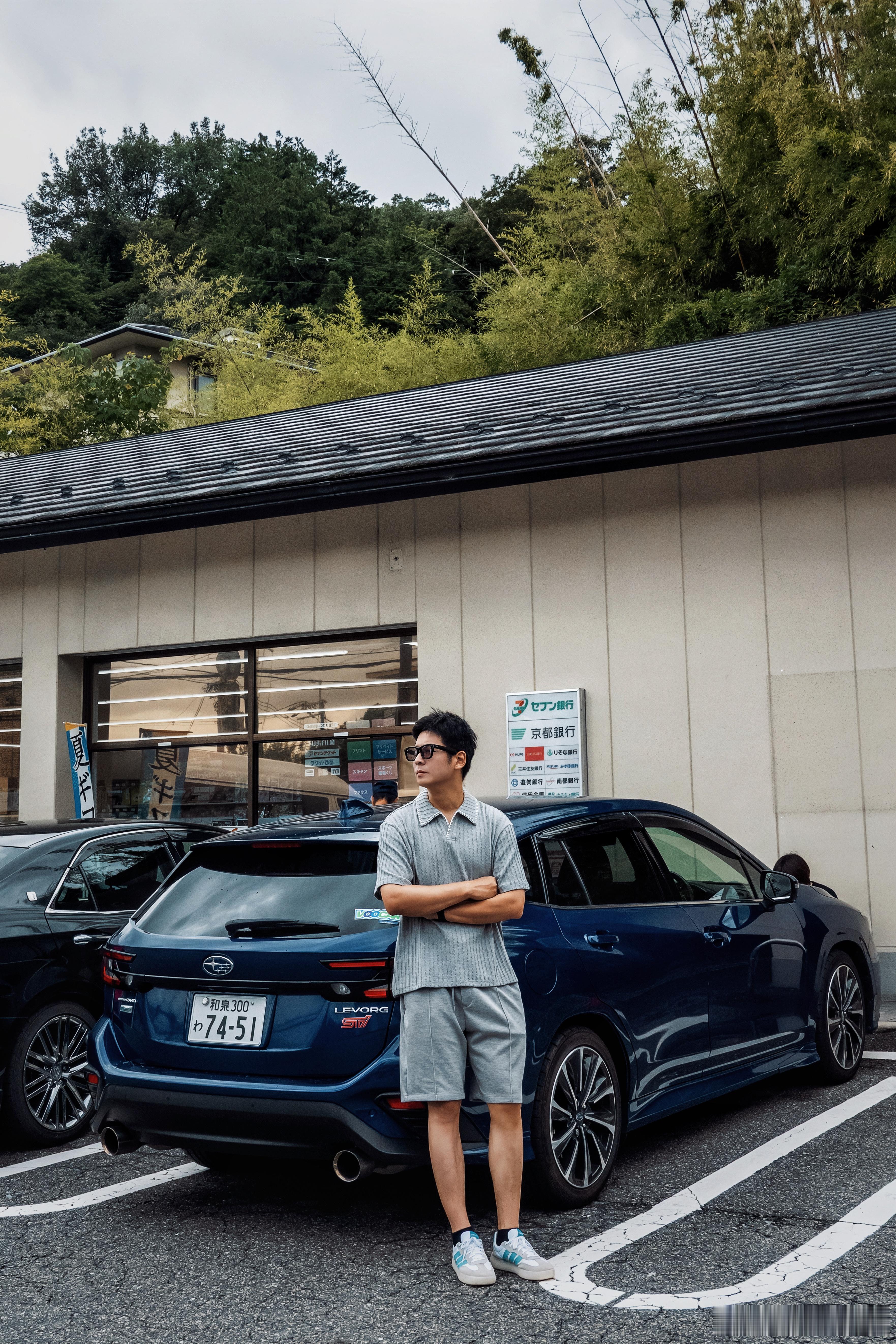 在日本租了一台斯巴鲁Levorg，还车的时候不知道什么时候轮胎破了，有奖竞猜，猜