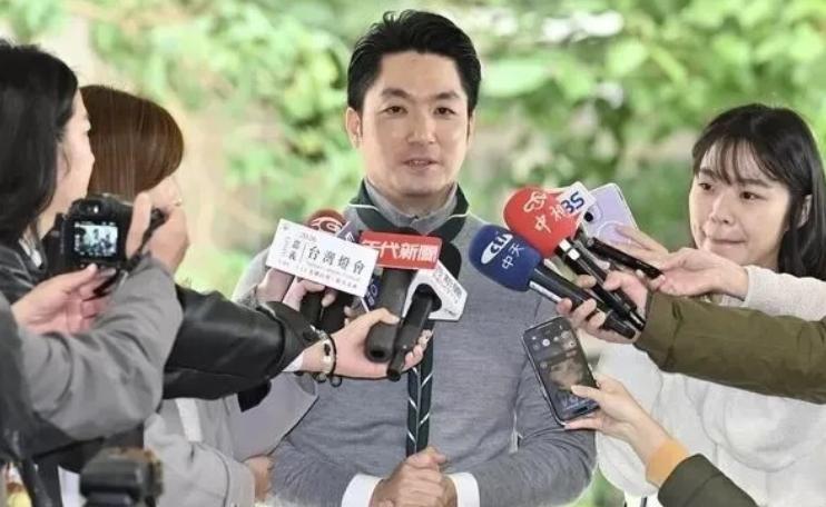 郑丽文4月7号要访陆，实打实的和平大好事，结果蒋万安跳出来说：要对话，但必须秉持