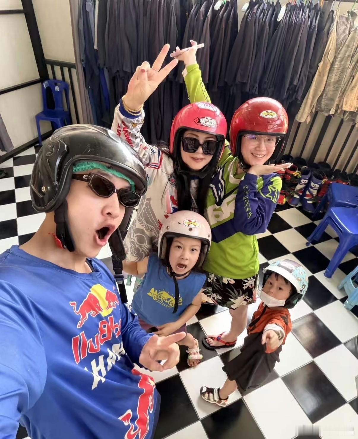 李嘉格遇到了懂得接住她的人爱的修学旅行不必刻意伪装，尽情做自己，总会有人看见你的