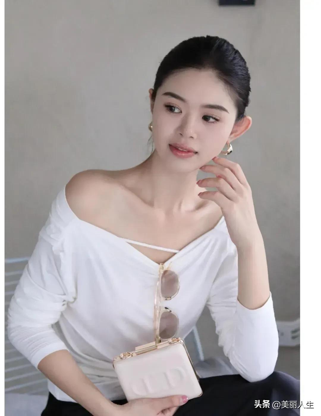 、唯美食不可辜负[/得意][/星星眼]
🧈🍧🍮🍰🍣🥗🌭🥪🍹🍸