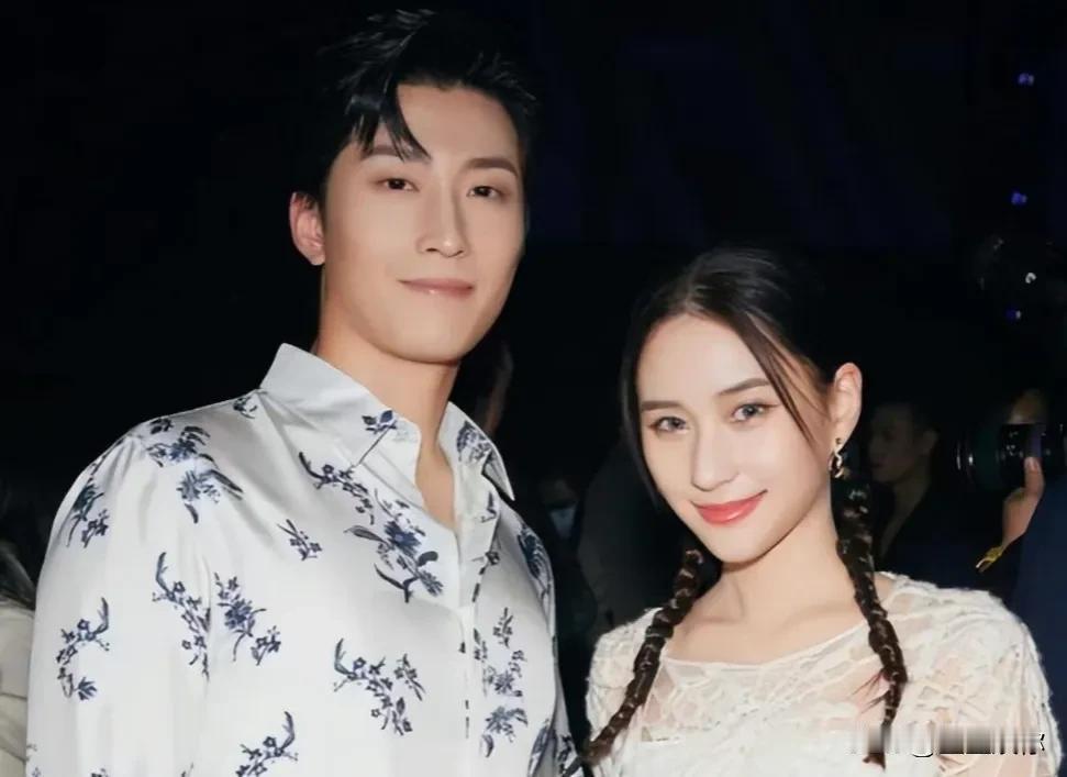 何超莲的富二代人设挺矛盾的，一方面是巨额遗产在手，另一方面她做生意却要房东减租，
