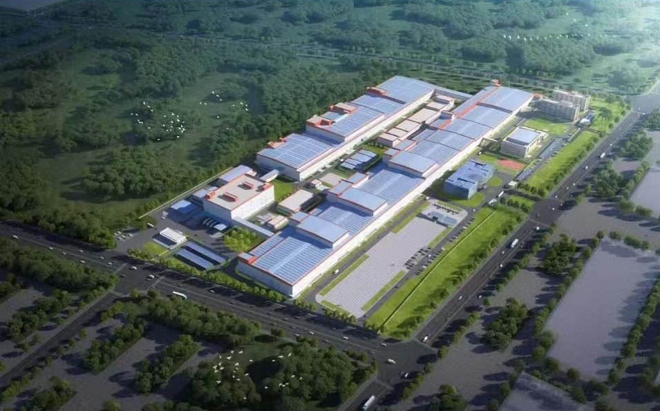 时代北汽 近日，时代北汽（北京）新能源科技有限公司电池工厂首颗电芯下线，进入量产