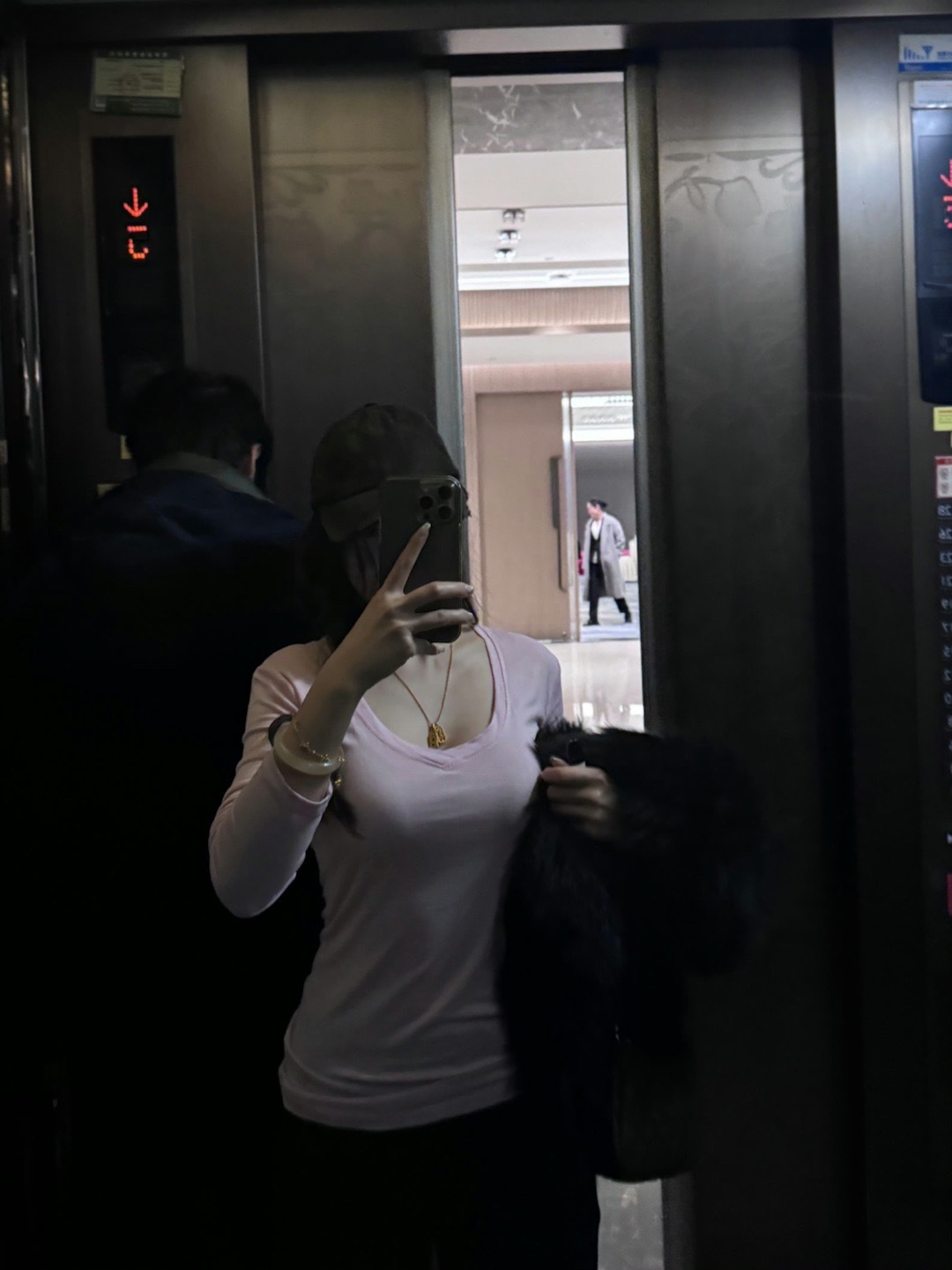 哪有什么风水轮流转 薄情的人永远独赢      