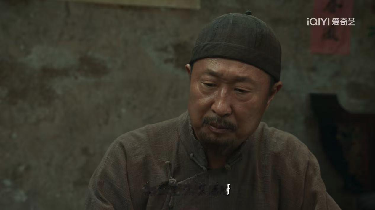 《生万物》中封四一家子真的绝了。

封二拿了半袋子粮食给封四媳妇吃，本来是准备让