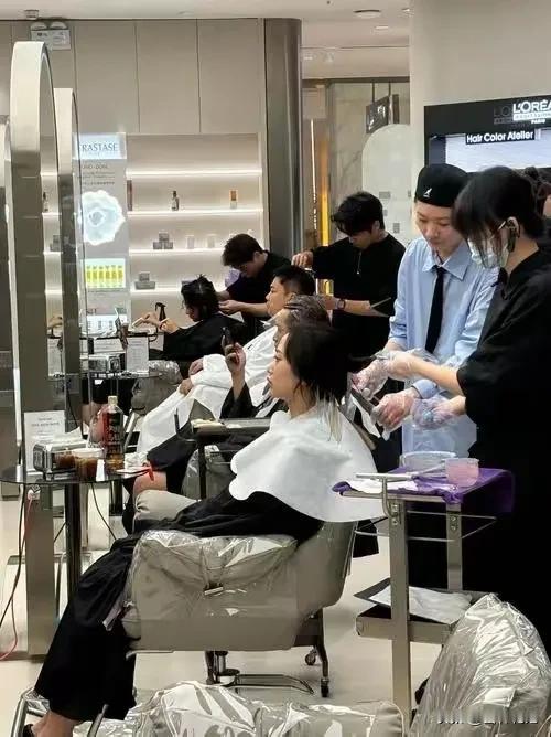 30万家理发店倒闭真相：不是电商惹的祸，而是自己把自己玩黄了！

充5000送2