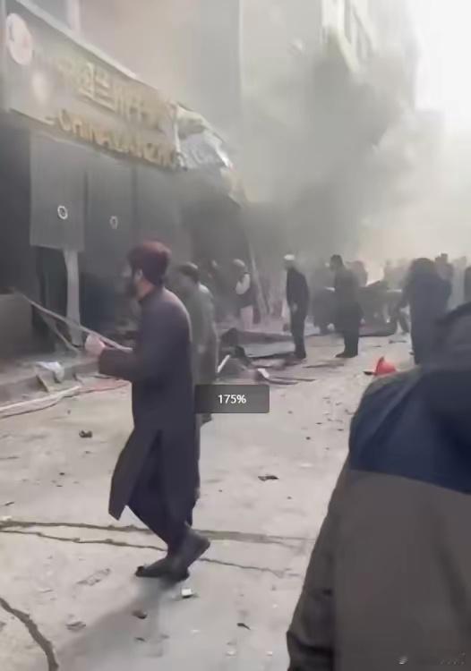 阿富汗爆炸中国公民1死5伤2026年1月，阿富汗喀布尔市中心一家挂着“中国兰州牛