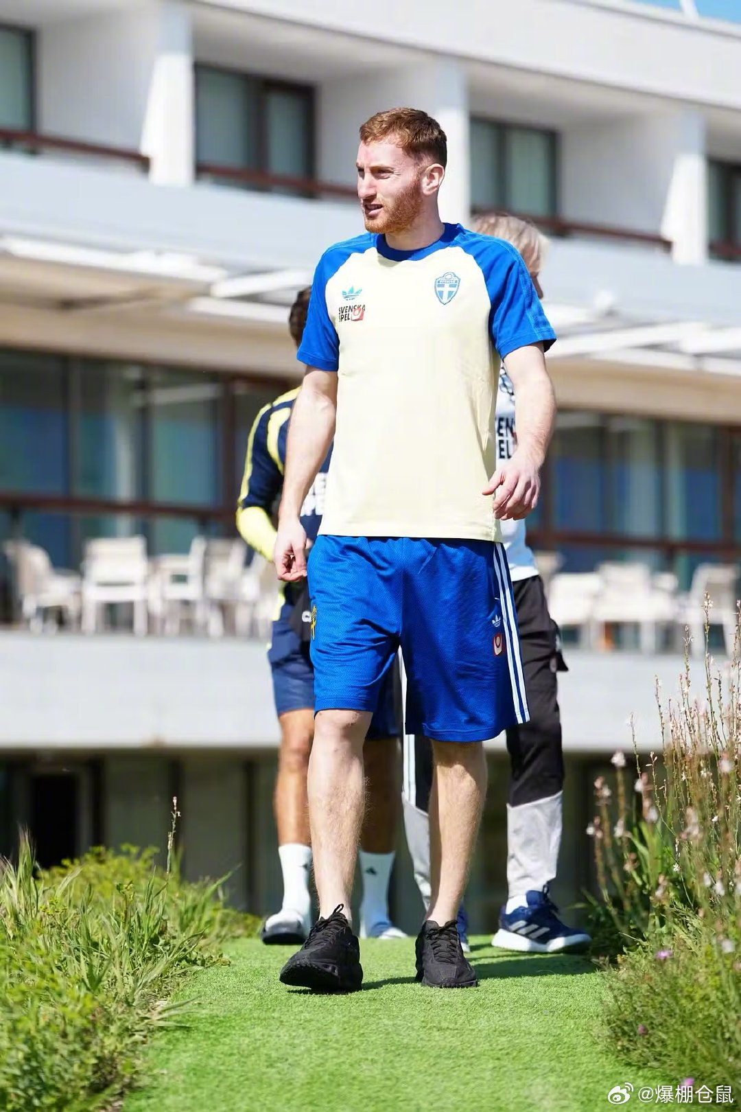 【等待本赛季第3位教头】热刺的库卢塞夫斯基加盟球队4年，已经经历7名不同的主教练