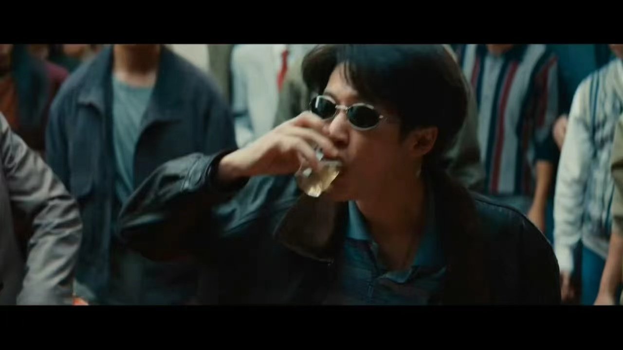 檀丝空枪云包场4小时上总榜第四 檀丝的支持肉眼可见，四小时冲上总榜第四，檀健次诠