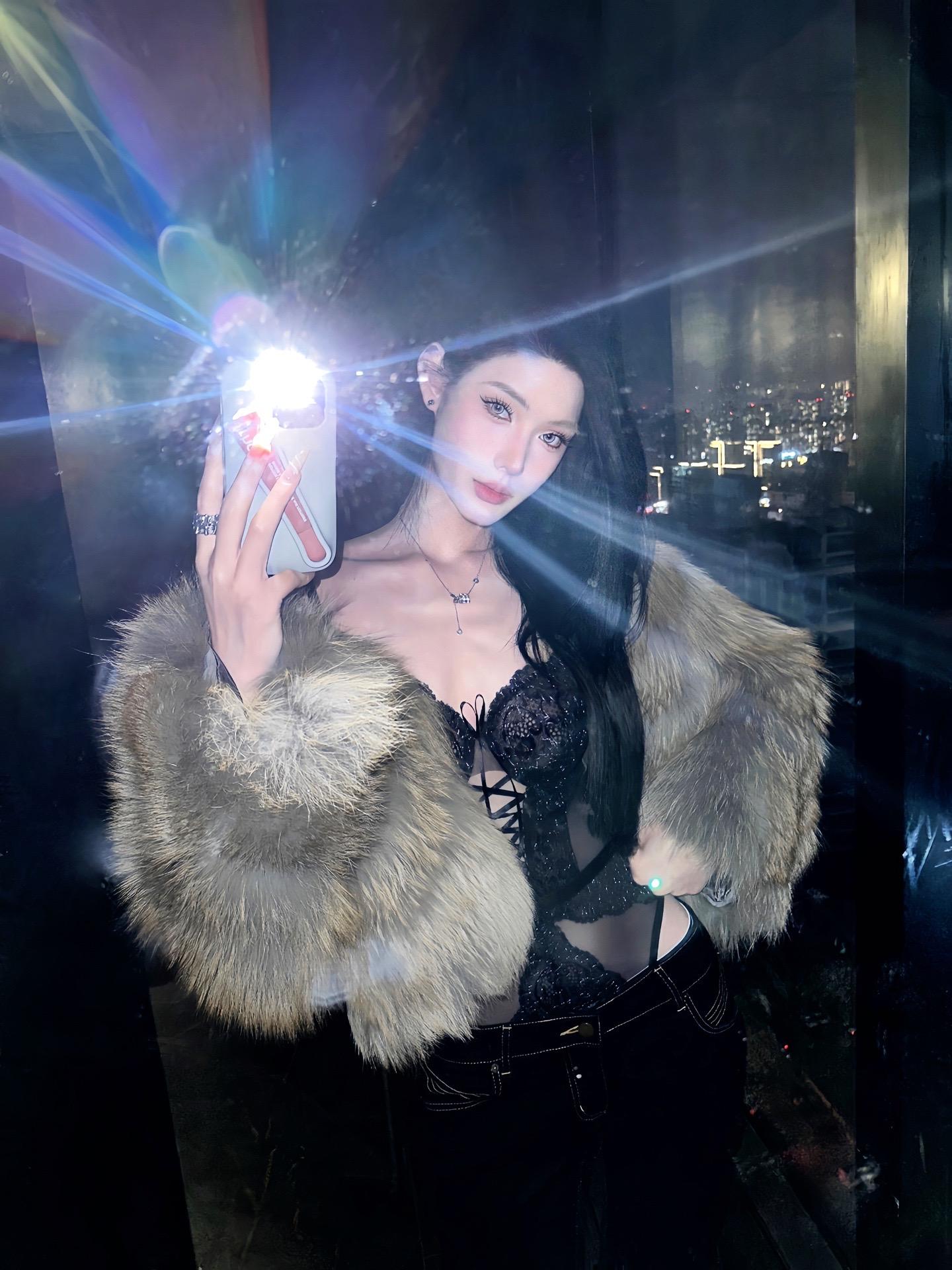 喜欢姐姐 我猜你也是。
