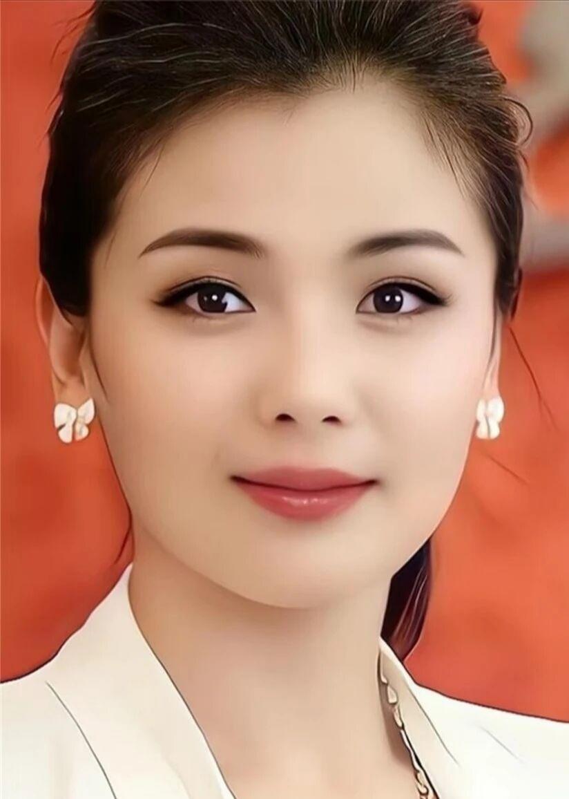 看懂刘涛，读懂女人的不易人前光鲜的刘涛，也曾扛着重压拼命打拼。

摘掉明星滤镜，