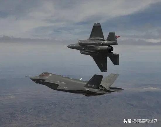 美国的“矛”戳了美国的“矛”：科威特国防军的1架“大黄蜂”干翻美军的3架F-15