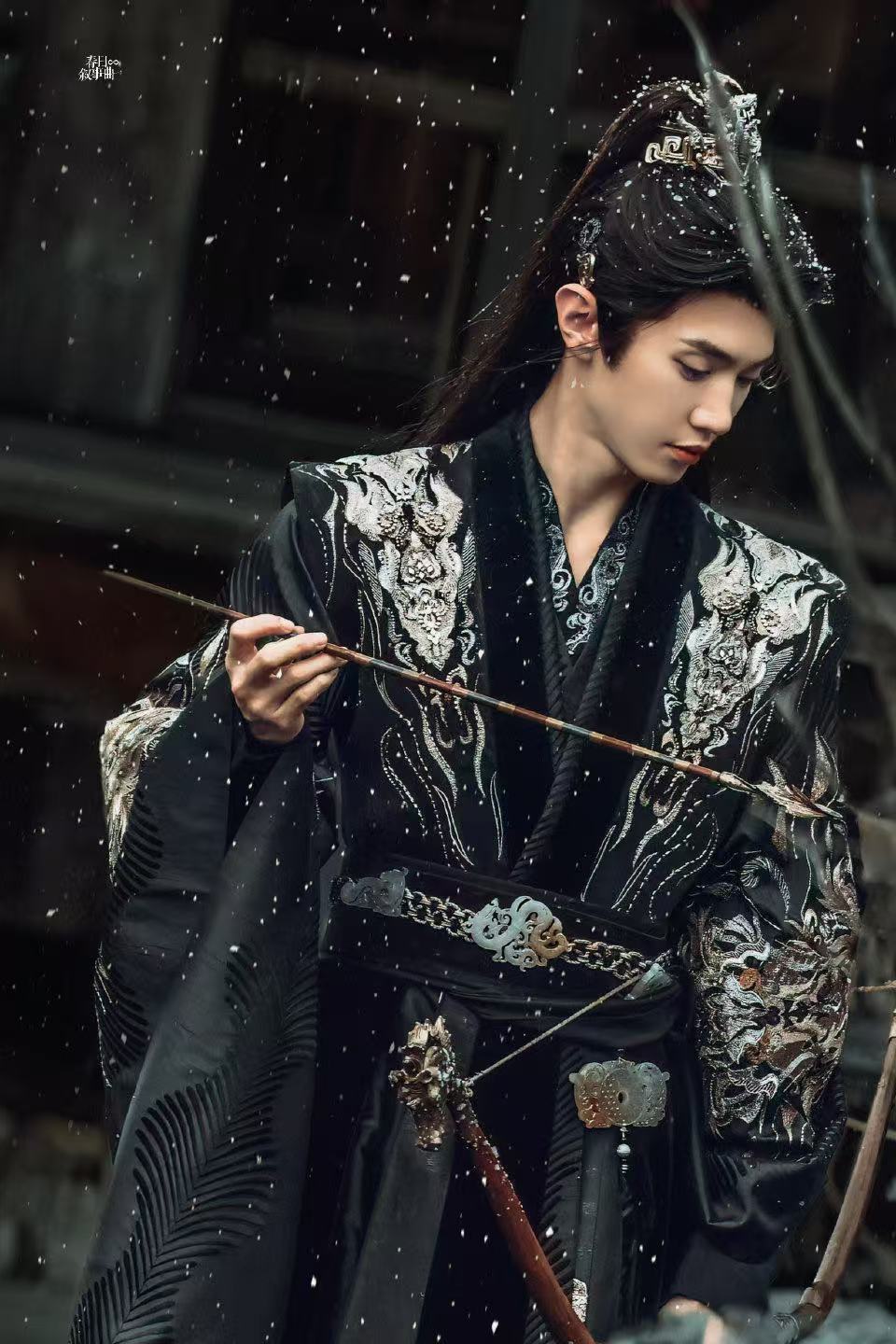 在机场等一艘船 ​​​